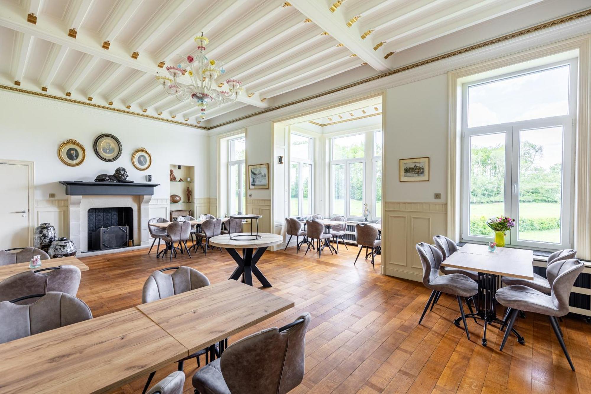 Suite Luxueuse Au Chateau De Saint Vitu 104 Tinlot Exterior photo